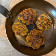 Linsedeller a la High On Life Linsedeller a la High On Life – sund og proteinrig vegansk mad til studerende på budget.
