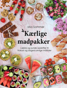 Bogforside af Kærlige madpakker af Mia Sommer – vegansk inspiration til sunde madpakker og pålæg